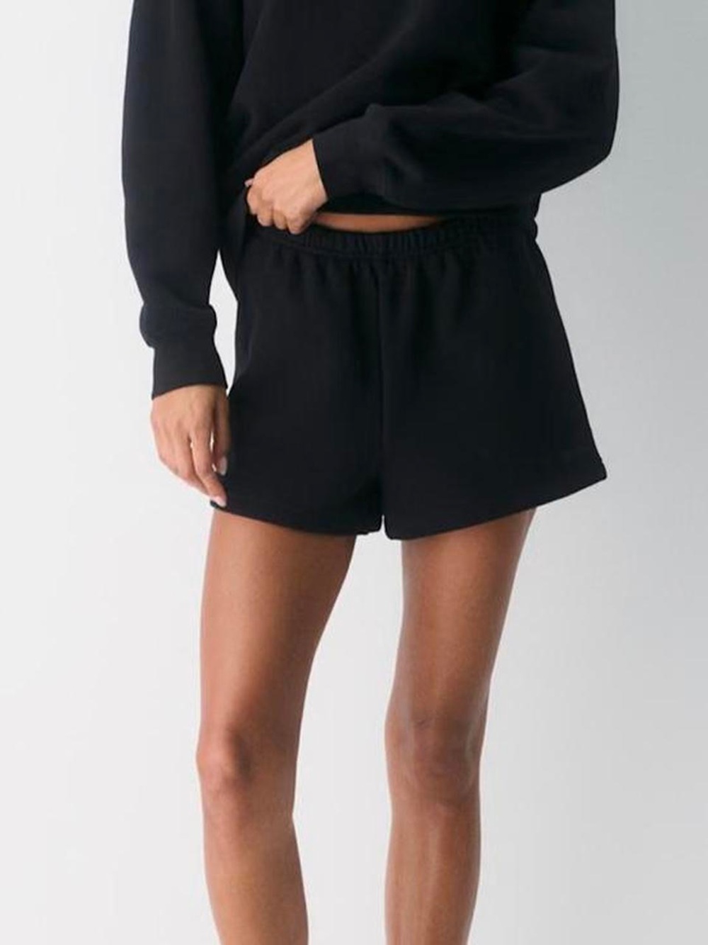 Aritzia TNA Mega SweatFleece Shorts in Black